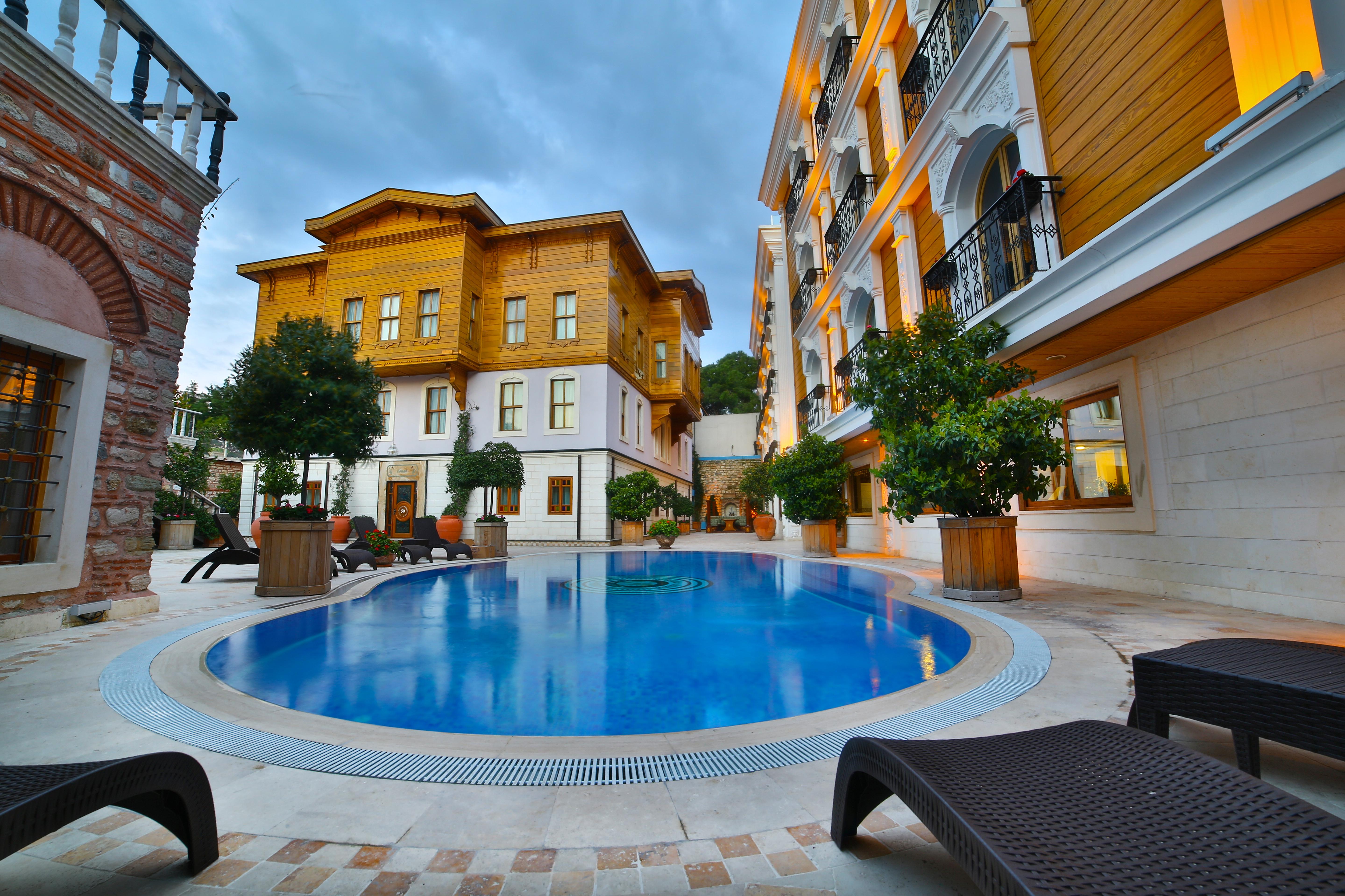 Seven Hills Palace & Spa — Photos 1
